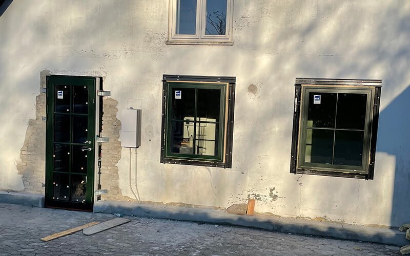 OUTFRAME Vinduesfalseløsning -renovering
