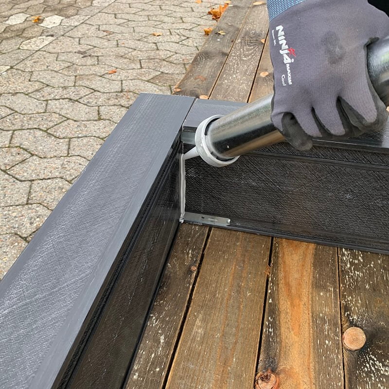 Forsegling af Ljungdahl OUTFRAME vinduesfals