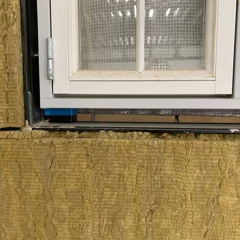 Isolering helt op til Ljungdahl OUTFRAME vinduesfals
