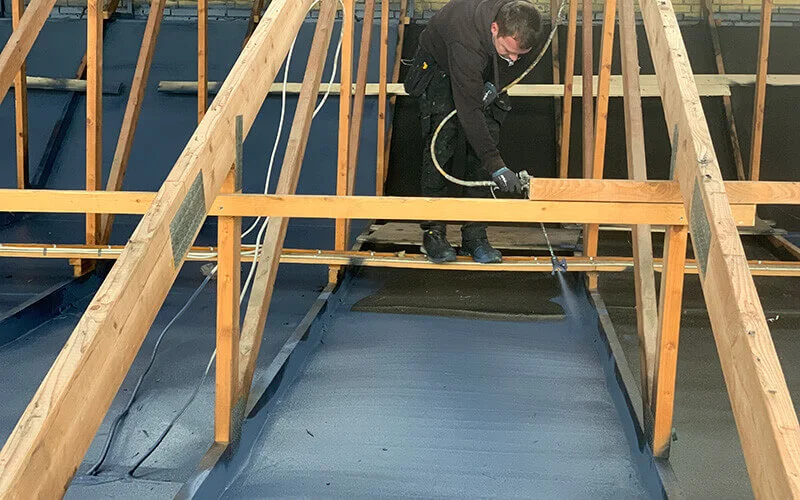 Montage af flydende dampspærre ved renovering af loft - reference - TT Tømrer