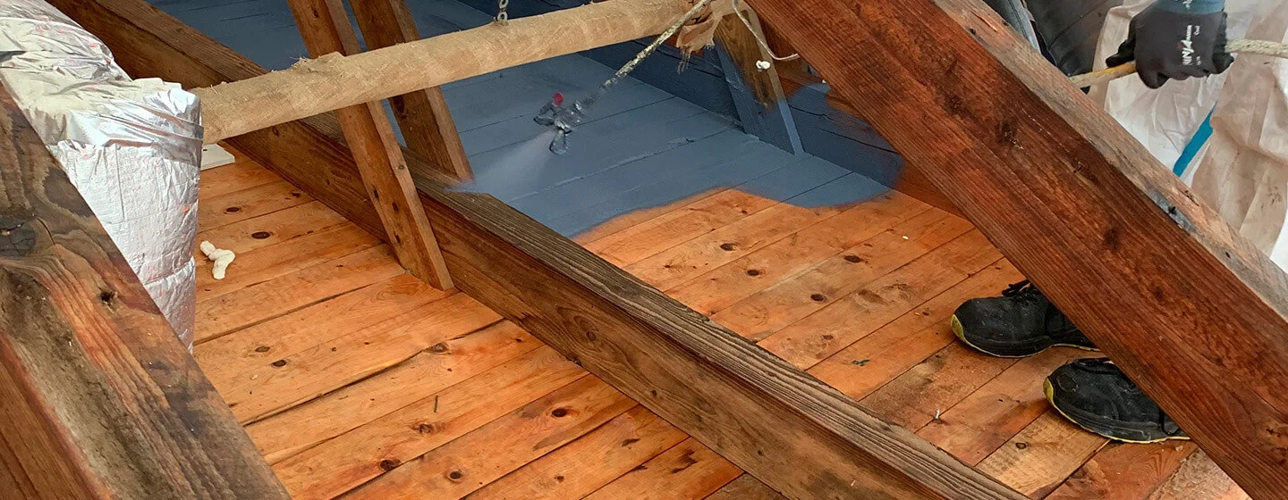 Etablering af AIRBLOCK Flydende dampspærre på loft - reference TT Tømrer